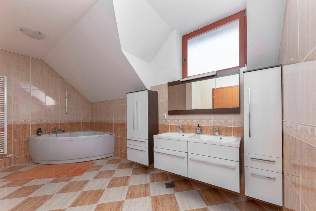 Apartma Ana Preserje  Dış mekan fotoğraf